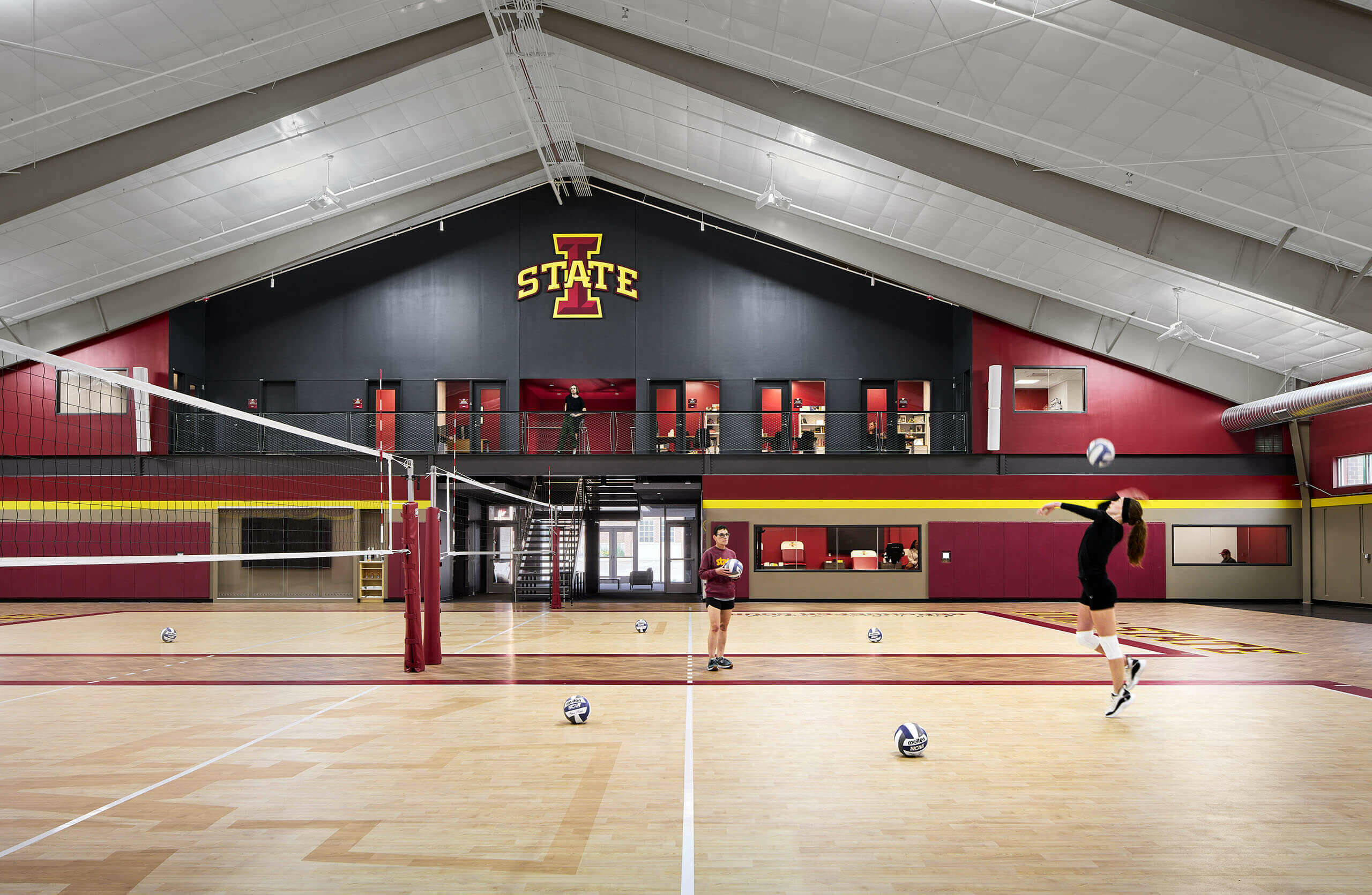 Right-Sizing Performance: The Expanding Role of Indoor Practice Facilities and the Value of Early Design Leadership – Substance Architecture