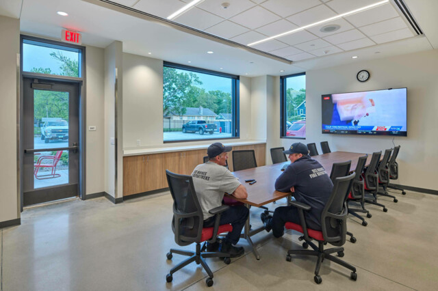 Des Moines Fire Station No. 4 and Training Tower – Substance Architecture