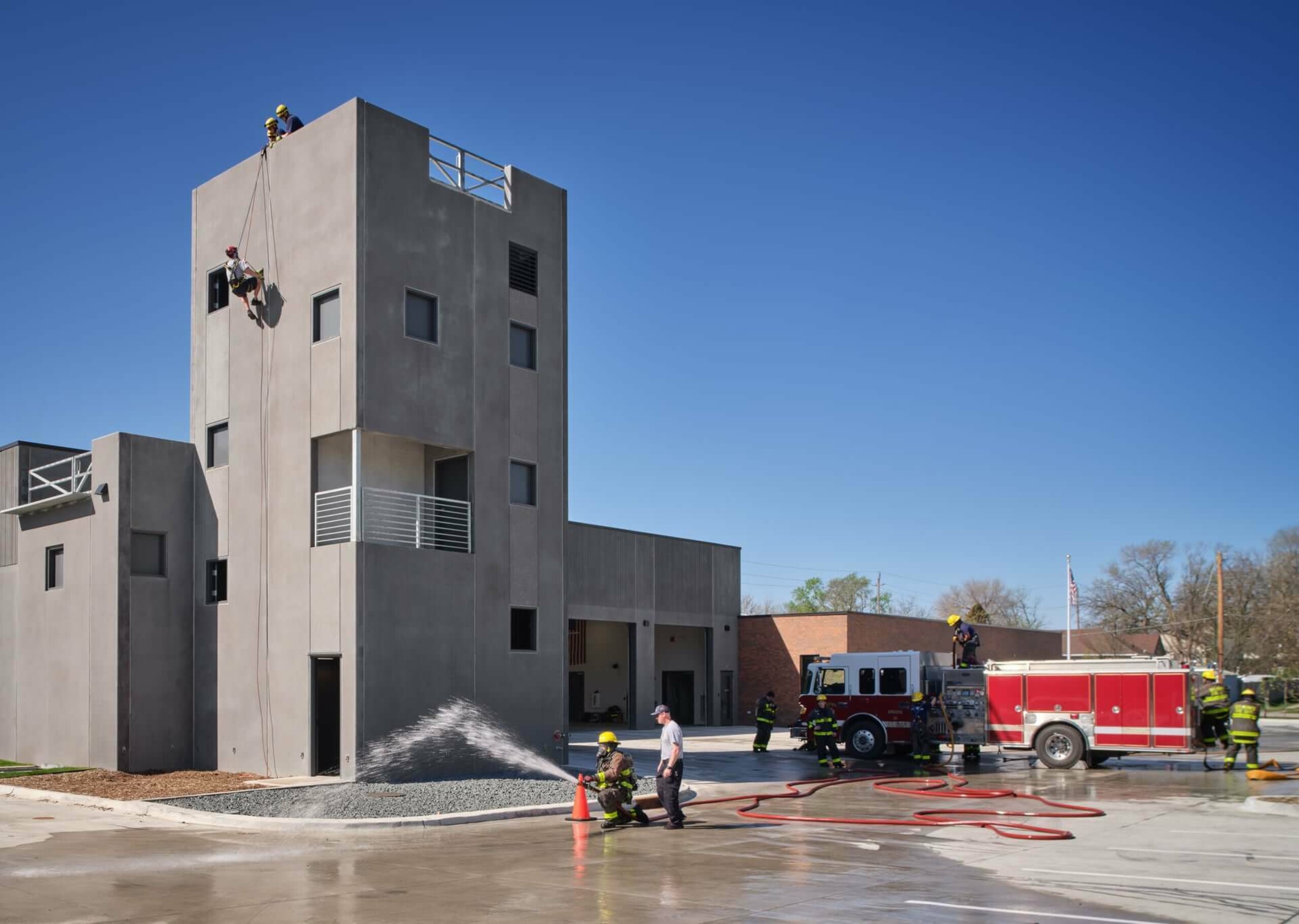 Des Moines Fire Station No. 4 and Training Tower – Substance Architecture
